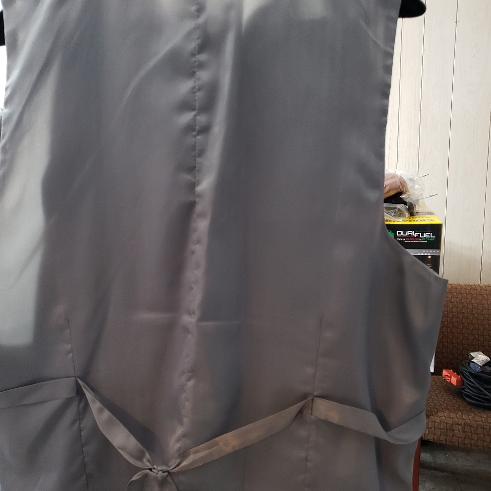 Man 3 piece suit..DO NOT BUNDLE - Picture 5 of 8